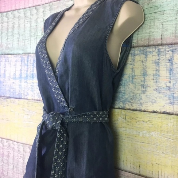 ANTHROPOLOGIE HOLDING HORSES Chambray Wrap Top - Picture 6 of 8